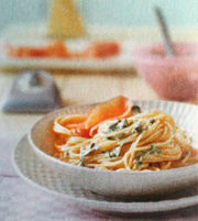 Spaghetti mit Raeucherlachs.jpg