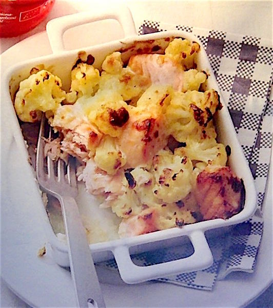 Datei:Blumenkohlgratin mit Lachs.jpg